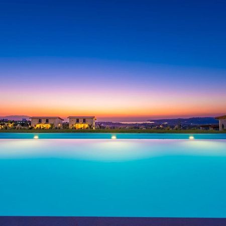 Mint Retreat Suites (Adults Only) Kalandra Exterior foto